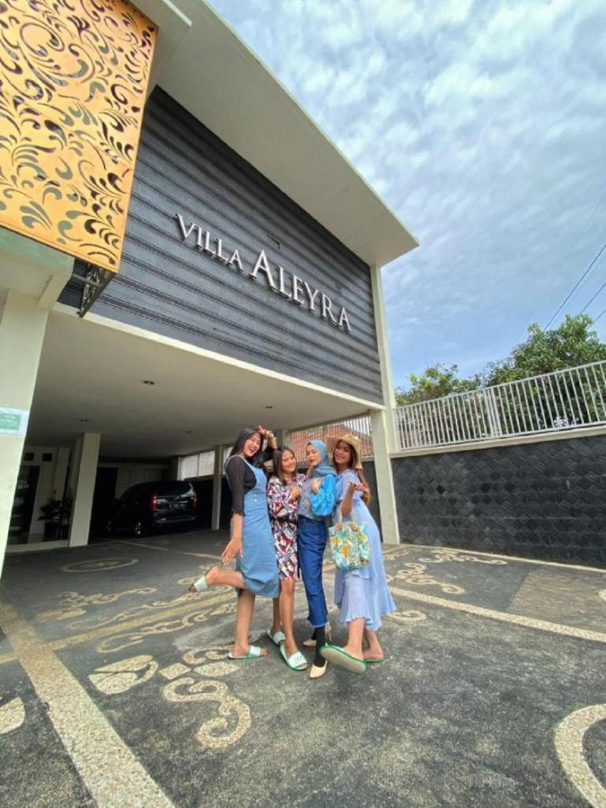 Aleyra Hotel And Villa'S Garut Exterior photo